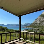 A Stone's Throw Away From Rorvikstranda, In Beautiful Lofoten! * Storoya