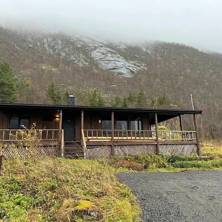 בית נופש A Stone's Throw Away From Rorvikstranda, In Beautiful Lofoten! *